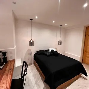 Atia Hotel