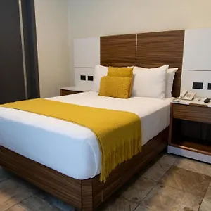 Hvh By Yaxche Hotel
